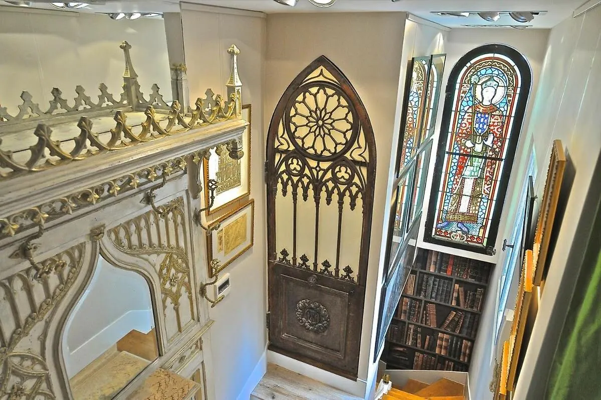 A Balcony On Notre Dame Apartment Paris