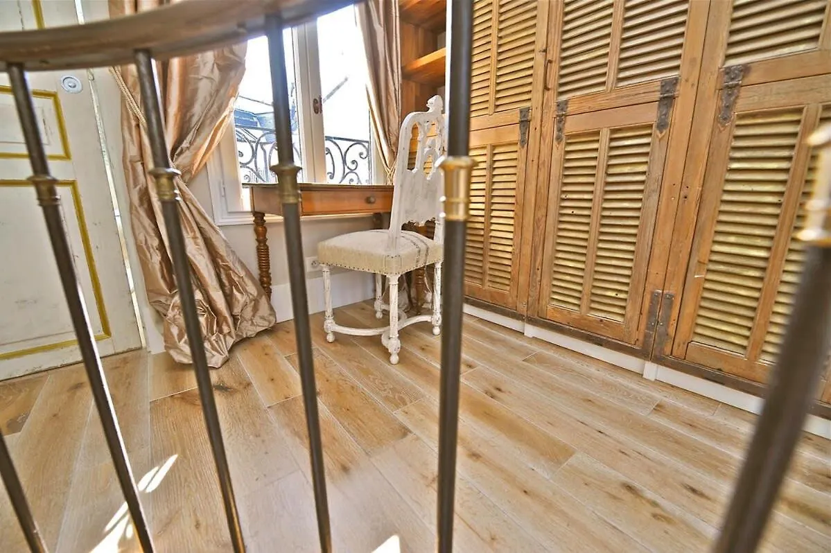 A Balcony On Notre Dame Apartment Paris France