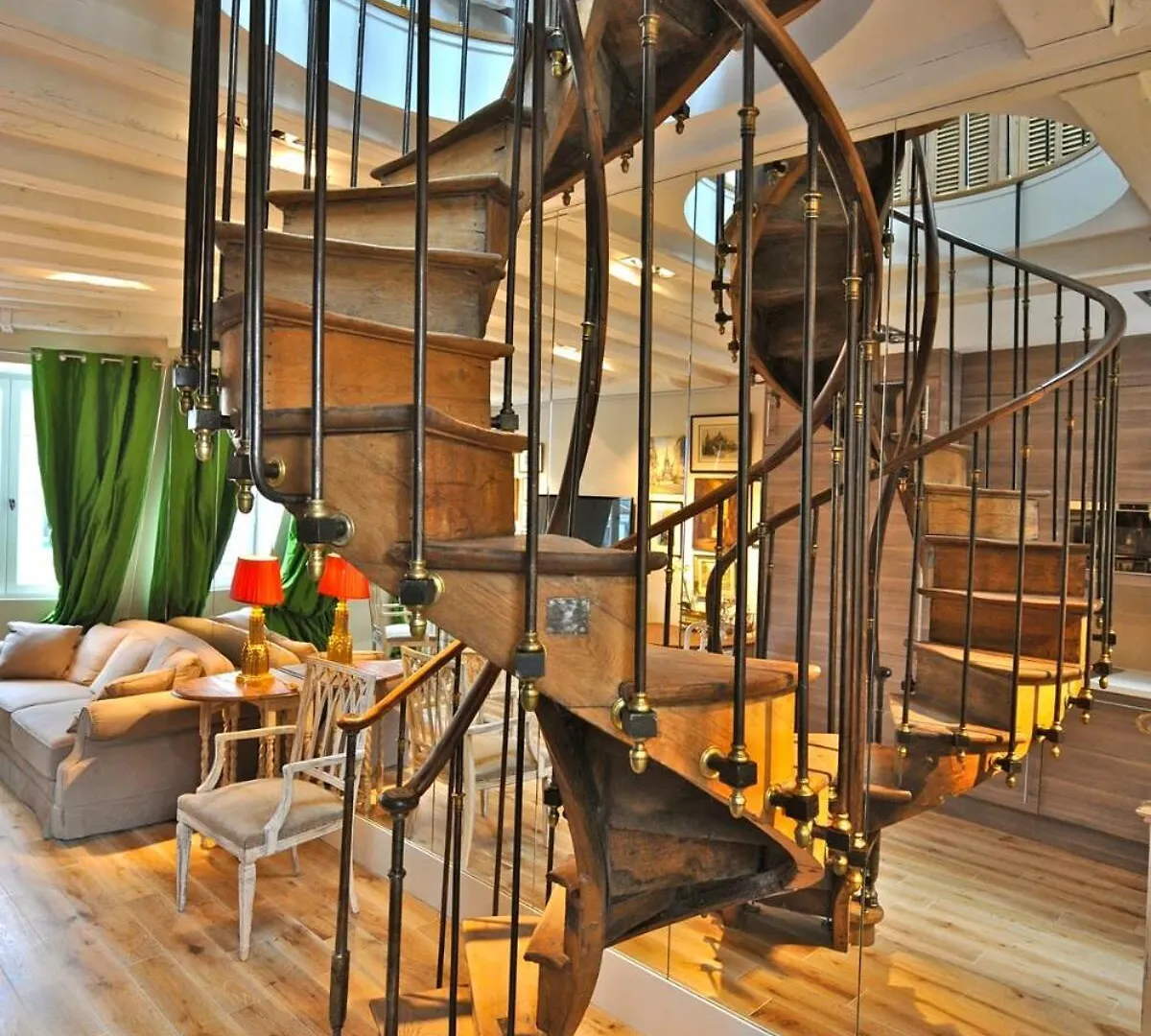 A Balcony On Notre Dame Appartement Parijs